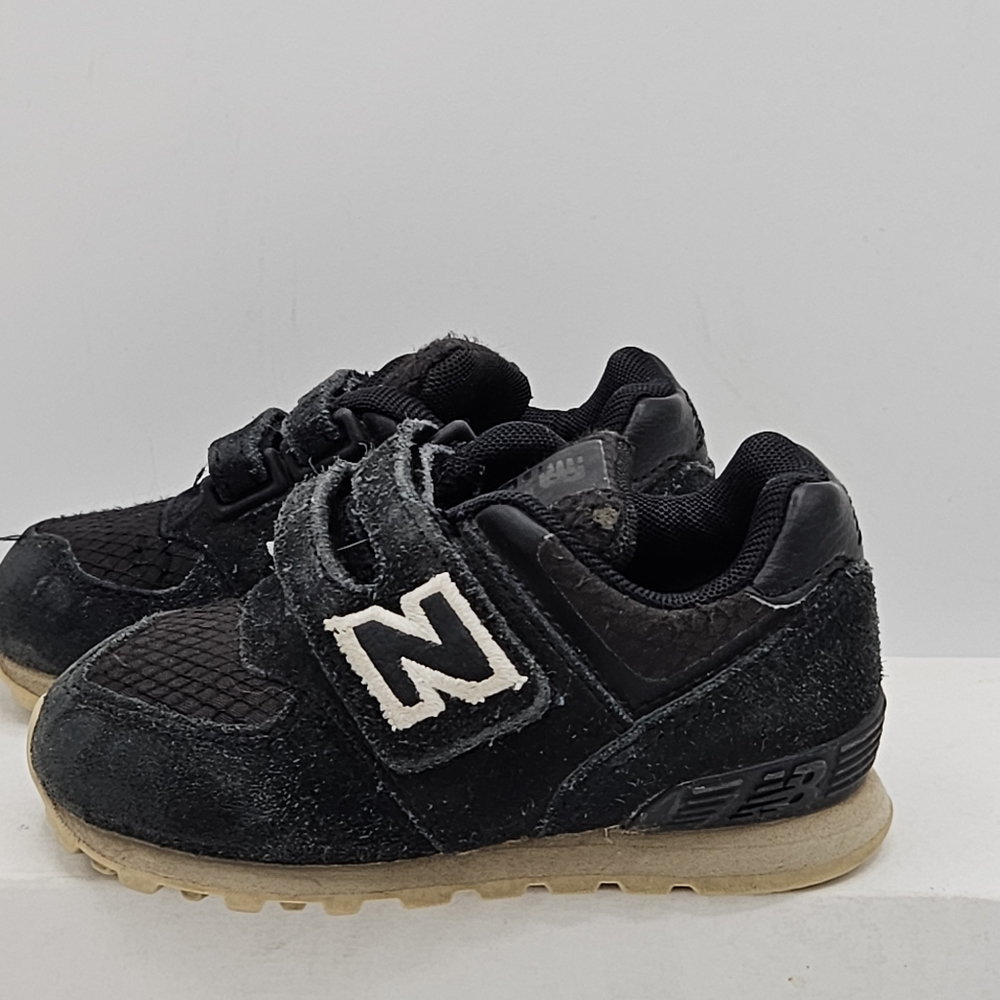 New Balance kids 574 v1 style shoes size 5.5